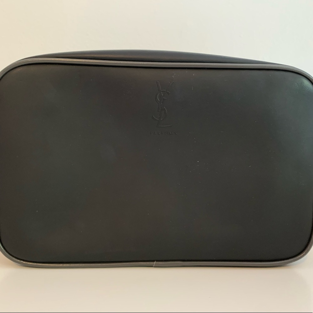 YSL Saint Laurent Cosmetics / Make Up / Accessory Pouch Bag
